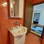 Apartman Em 2 *